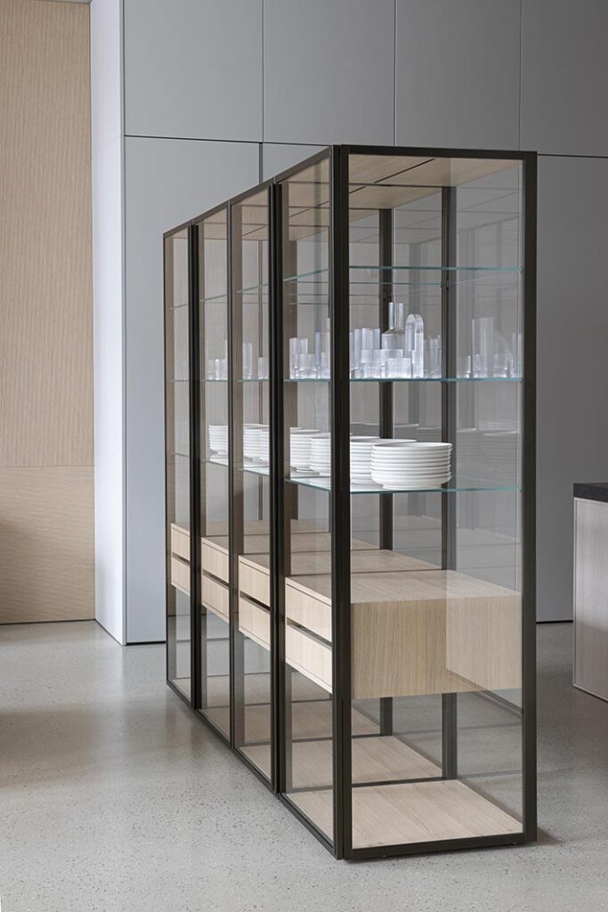 Euromobil-Levitas-Glass