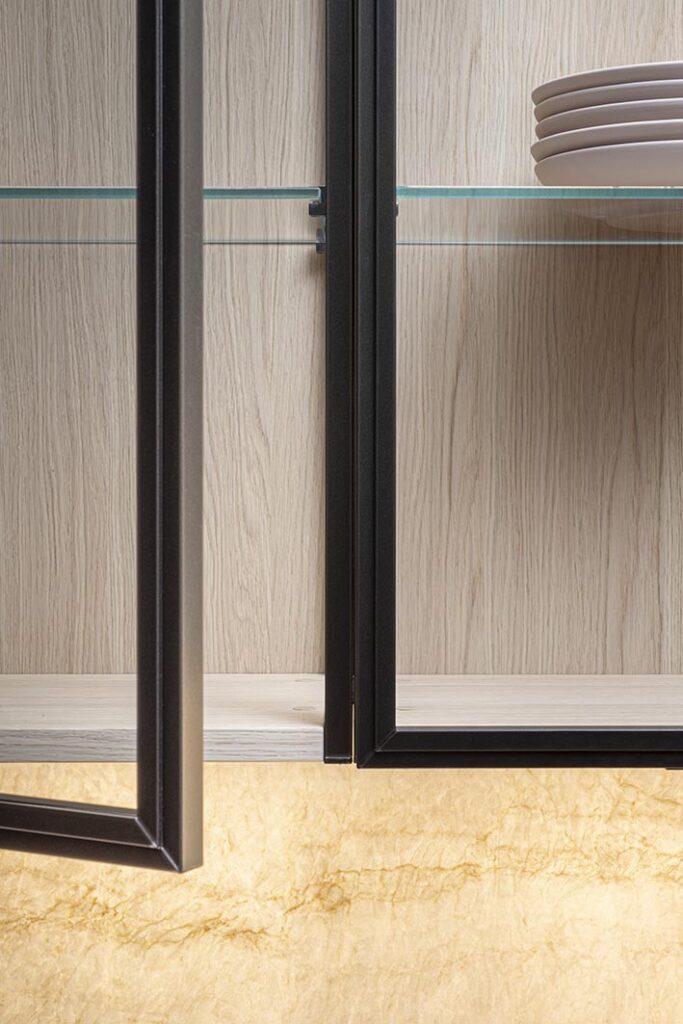 Euromobil-Levitas-Glass